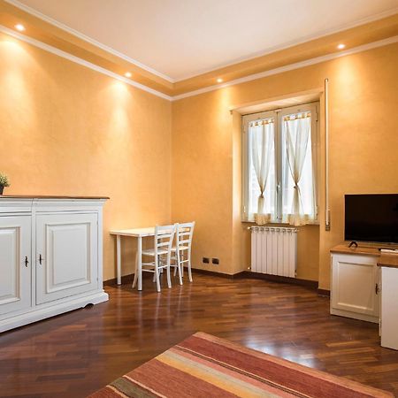 A Poche Fermate Dal Centro - Design Home Рим Екстер'єр фото